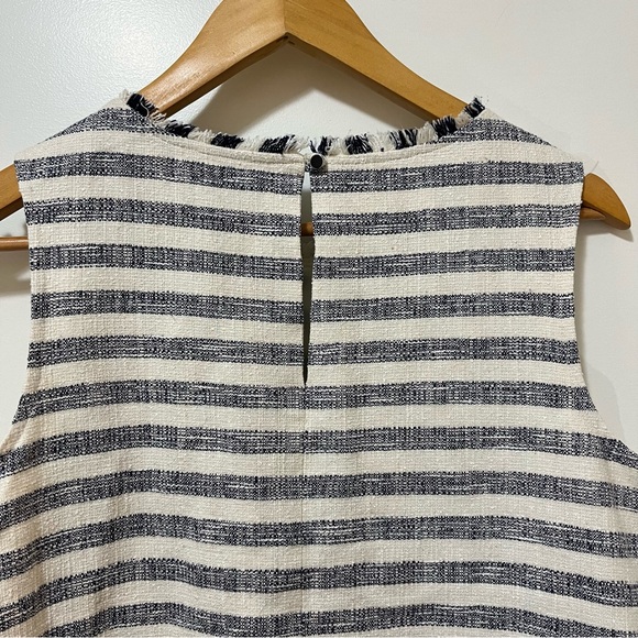 BANANA REPUBLIC - Sleeveless Lined Top - Blue & White Stripe - Tweed - Women’s S - Picture 4 of 10